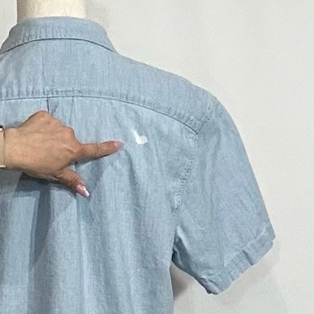 Levi’s short sleeve button up