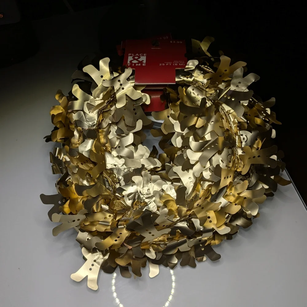 4 Gingerbread Men Gold Foil Garland 4 Strands