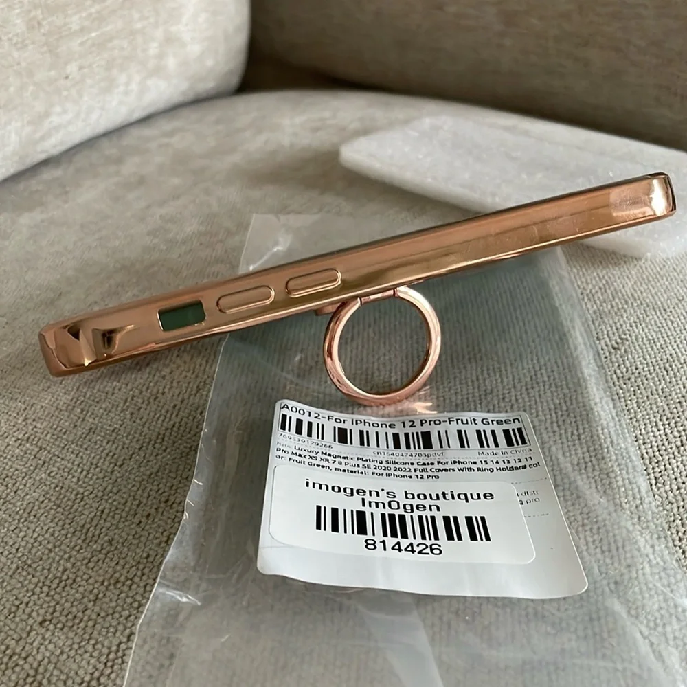 Apple iPhone 12 /12 pro apple green soft green handle new in bag NWT
