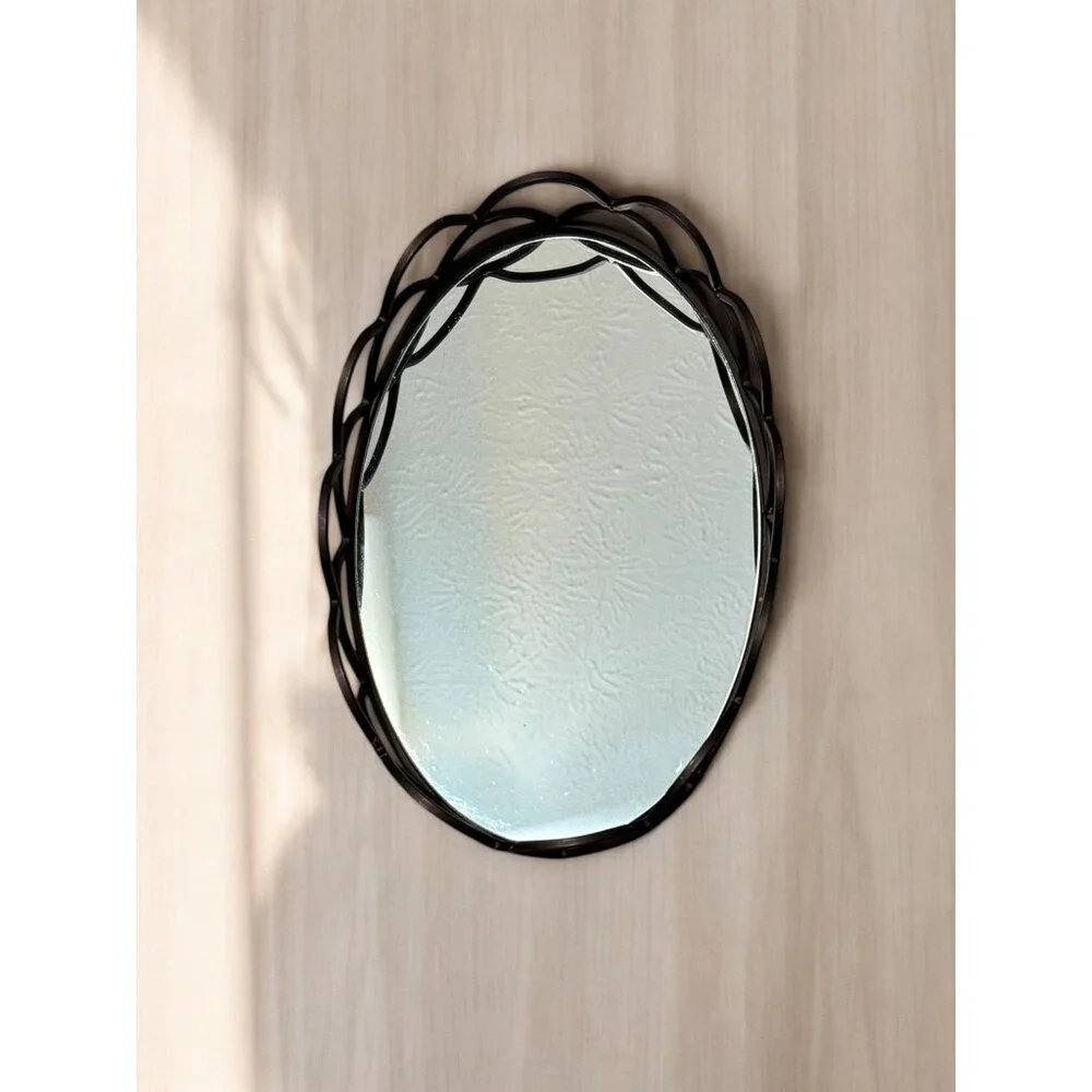 Unbranded versatile oval