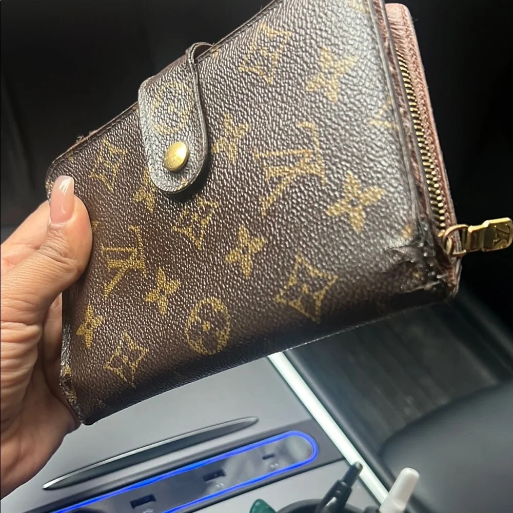 Louis Vuitton stylish louis