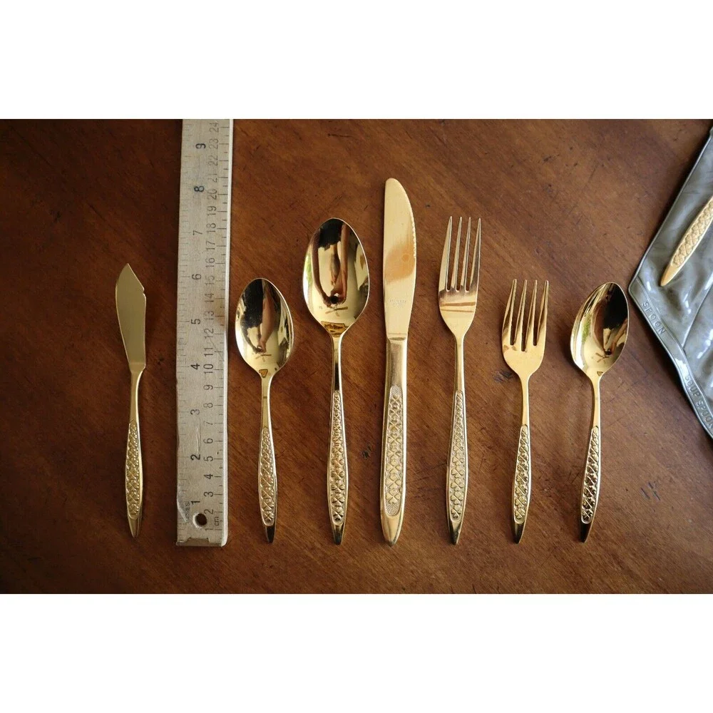 49x Lifetime Cutlery Corp 23k Gold Electroplate Japan Clover Heart Service for 8