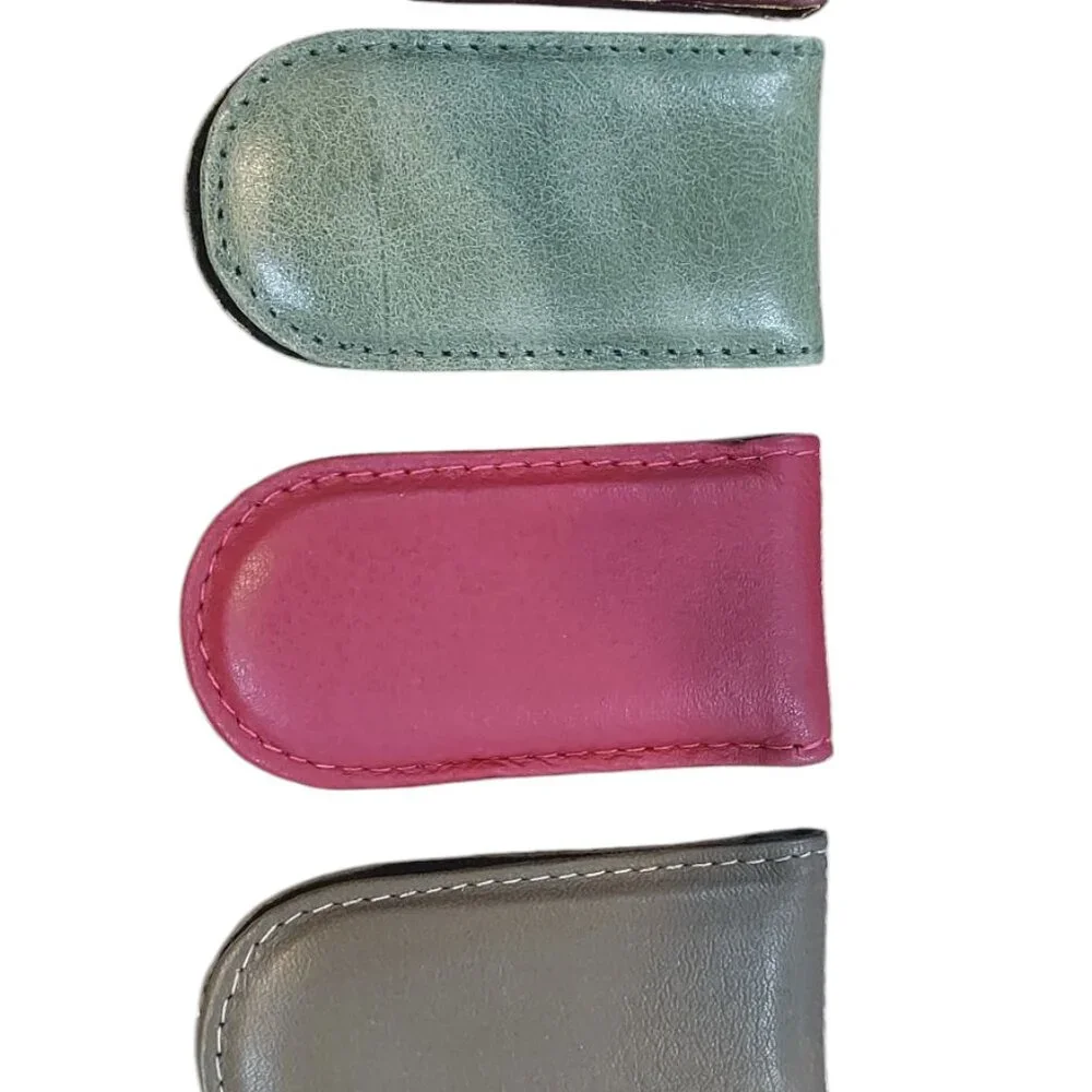 N/A leather clip