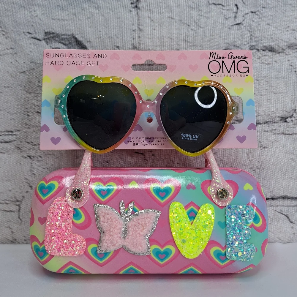 MISS GWEN'S 'OMG' HEART SUNGLASSES & GLITTER HARD CARRING CASE 'LOVE'