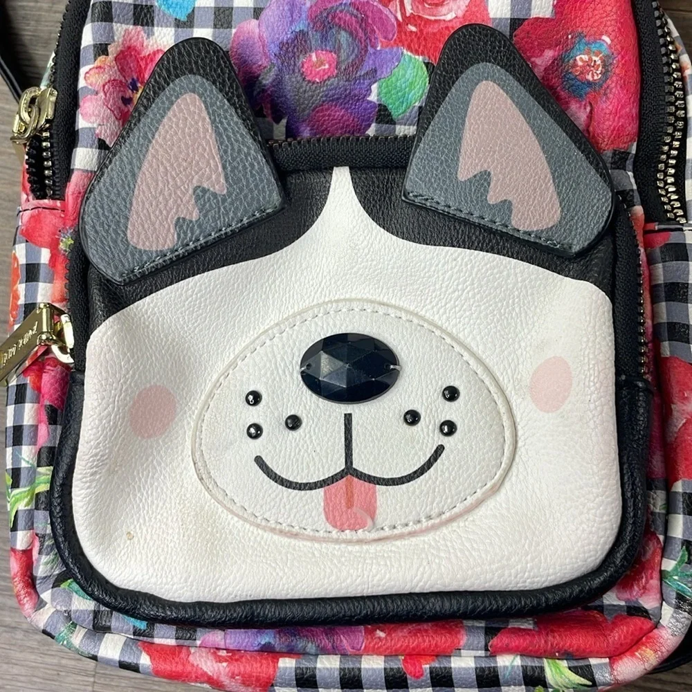 Betsey Johnson wear dog used