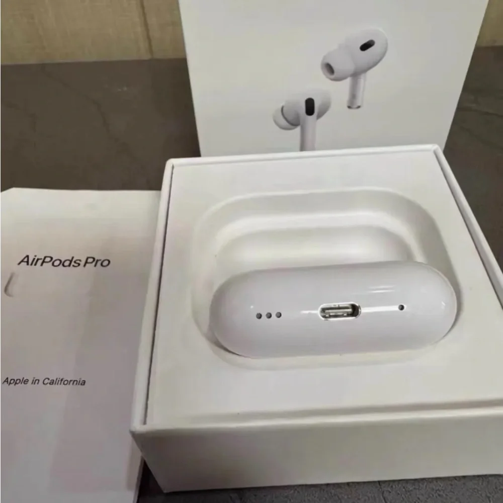 Wireless Earbuds with Charging Case - White