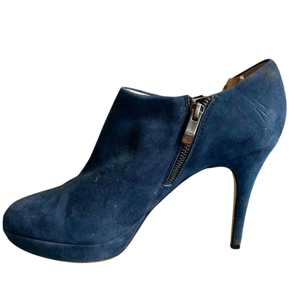 Vince Camuto Royal Navy Suede Stiletto Bootie Size 10 EUC