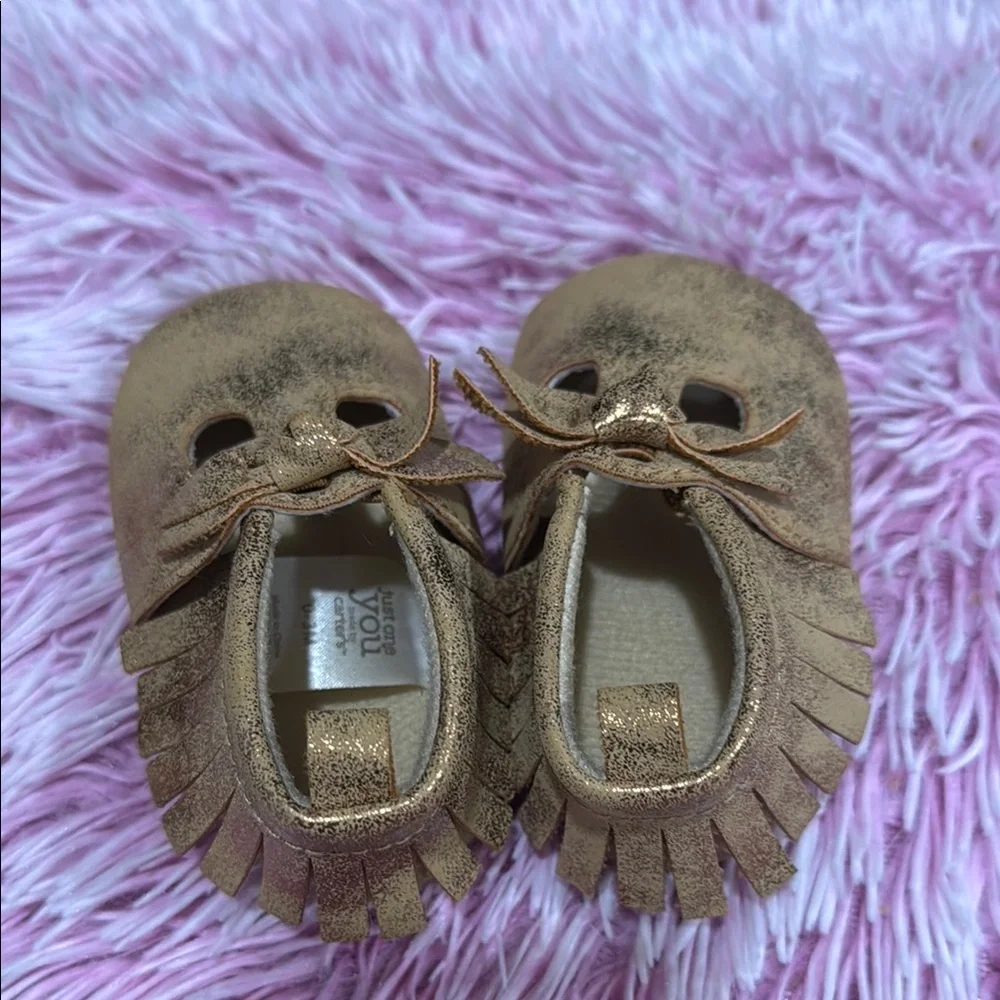 🚨2/$10🚨Gold and Pink Kids Moccasins