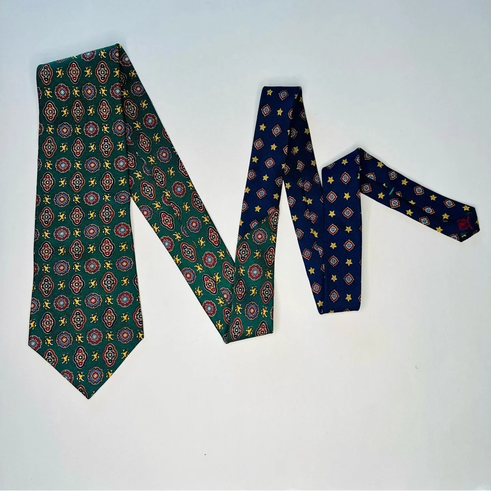 Tommy Hilfiger Two-Tone Geometric Patterned Classic Silk Tie, 4” Green & Blue