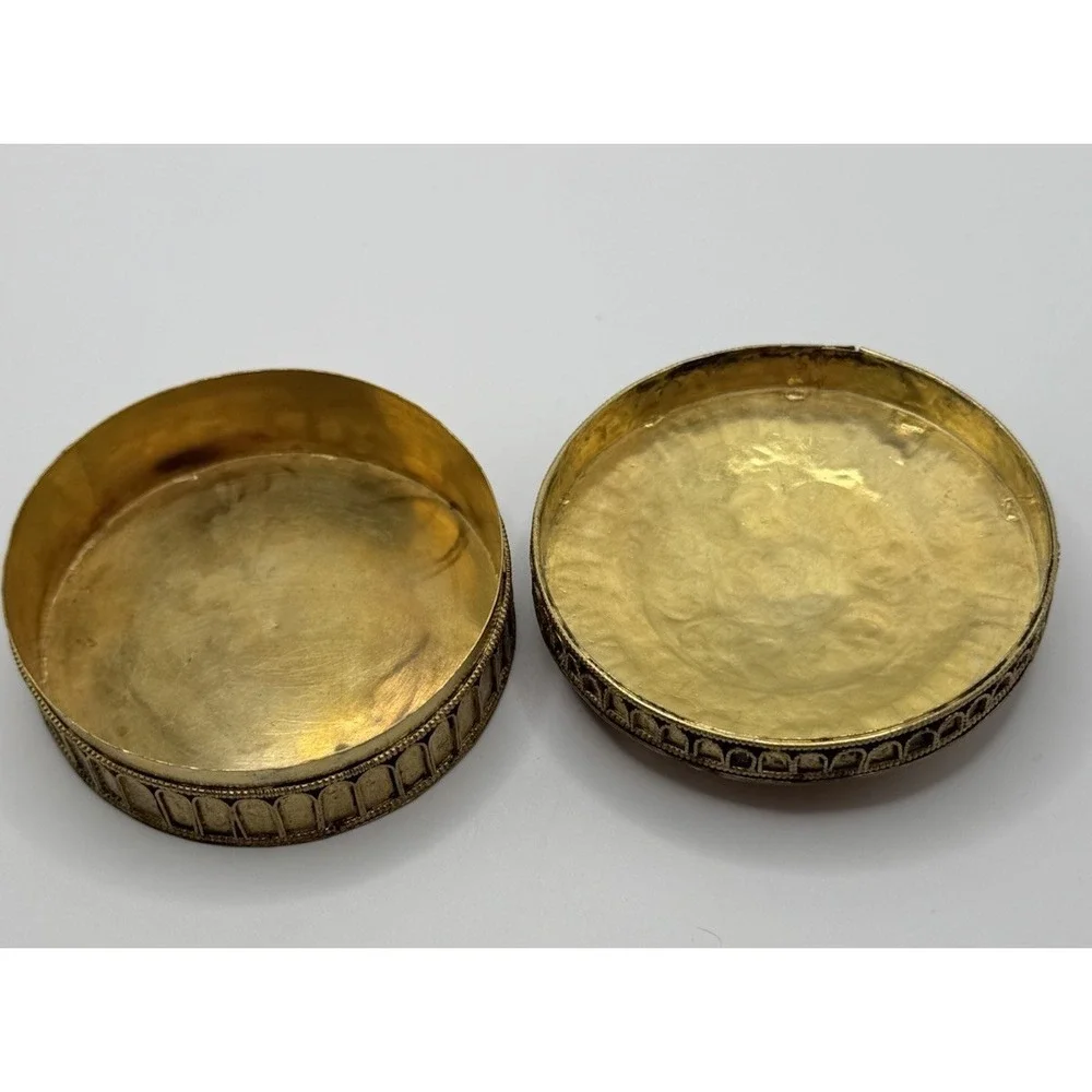 Vintage Round Brass Filigree Asian Indian Trinket Pill Snuff Box turquoise Red