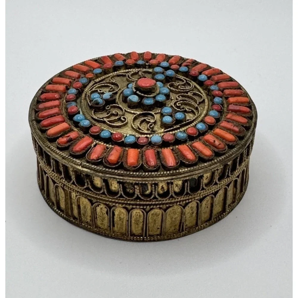 Vintage Round Brass Filigree Asian Indian Trinket Pill Snuff Box turquoise Red