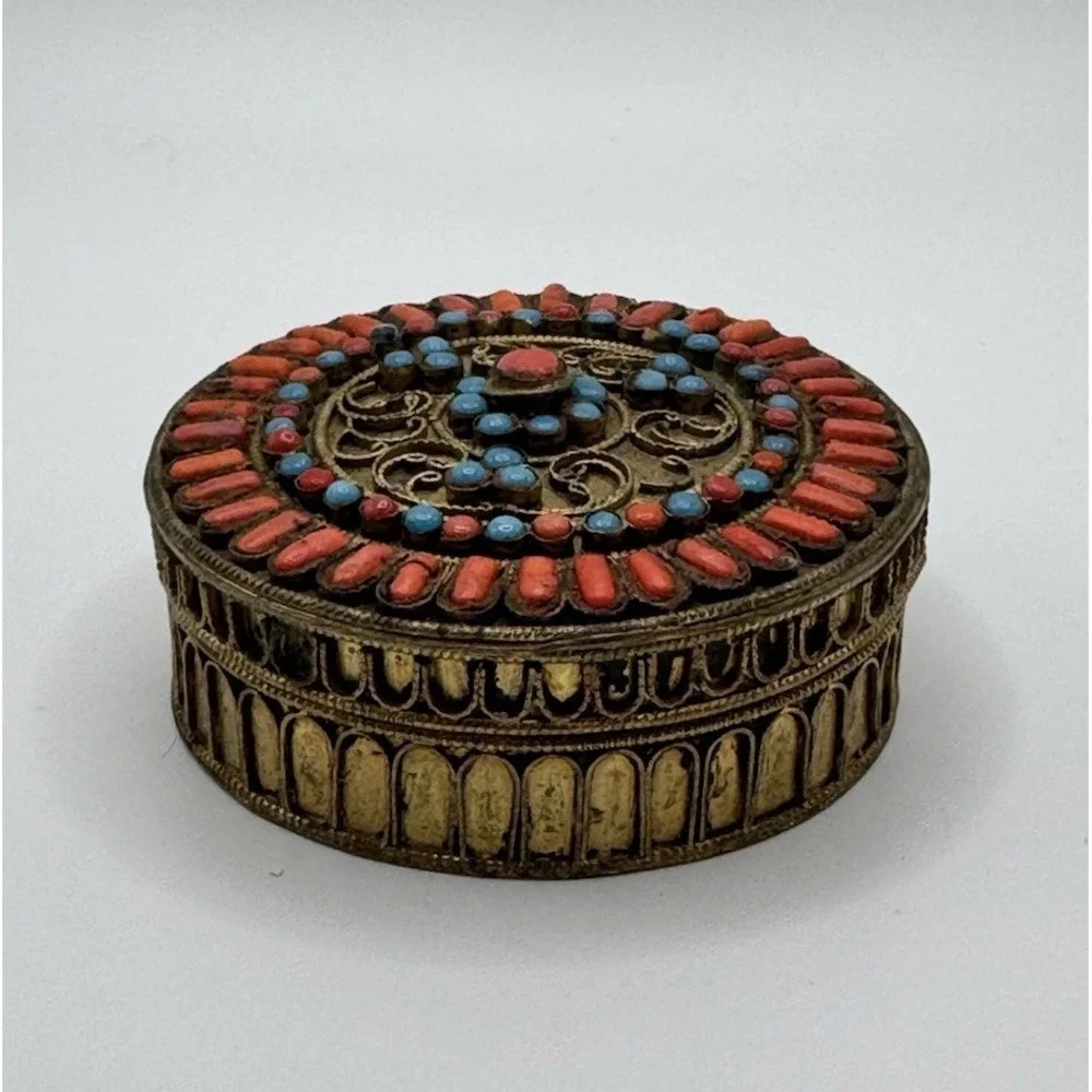 Vintage Round Brass Filigree Asian Indian Trinket Pill Snuff Box turquoise Red