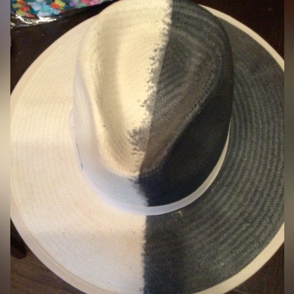 NEW! Rare Wyeth straw Two-Tone Grey and White rancher