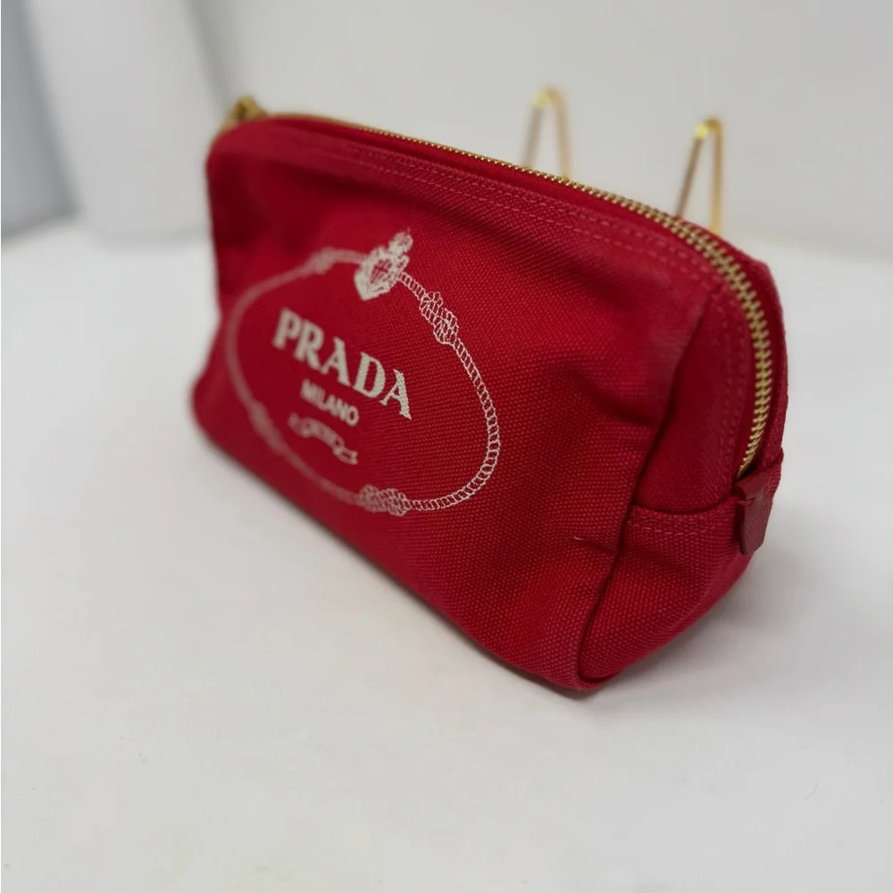 Prada cosmetic ab