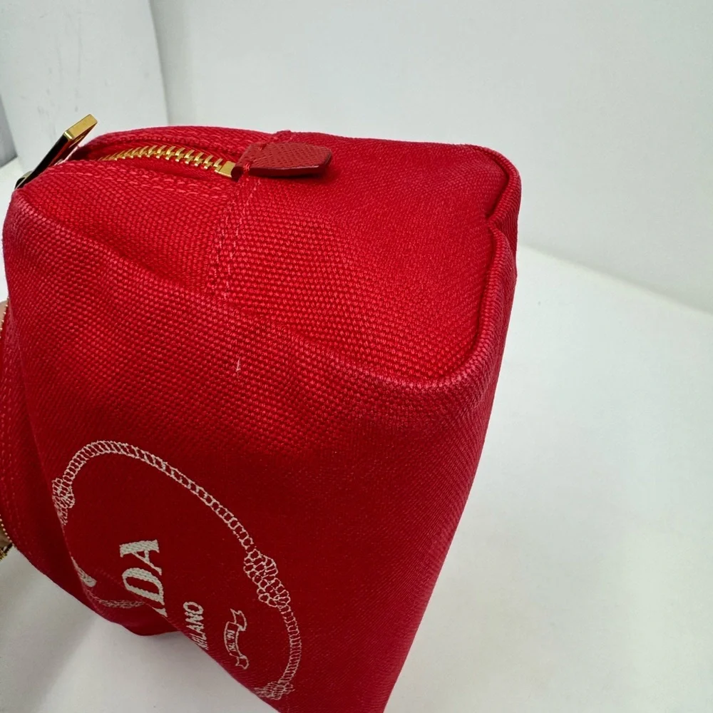 Prada denim discolorations