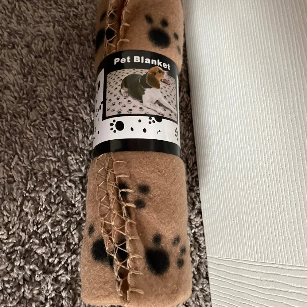 2 pet blankets