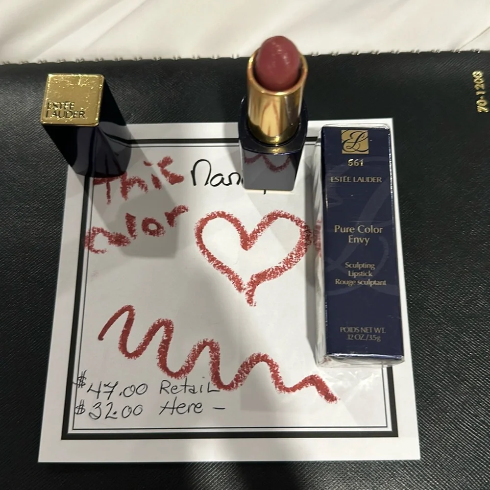 Estee Lauder them amazing