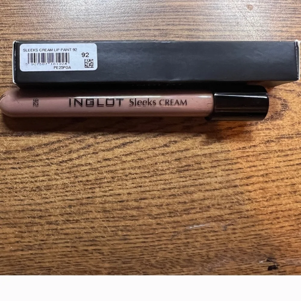 INGLOT nwt sku