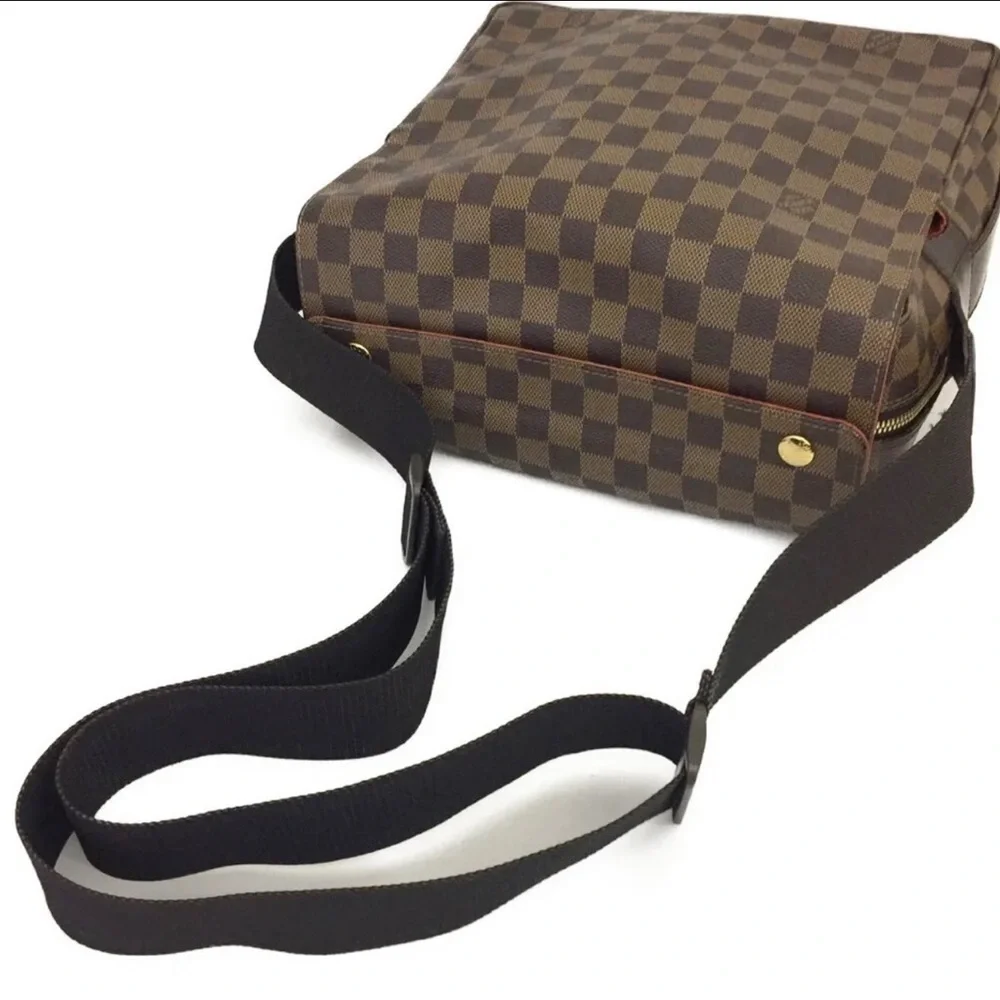 LOUIS vuitton naviglio damier ebene crossbody bag