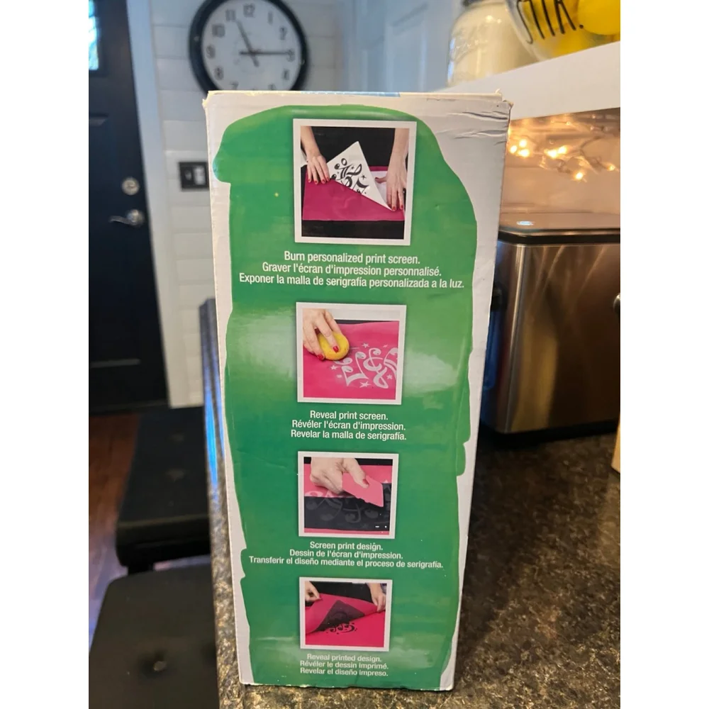 Provo Craft/ Cricut light included