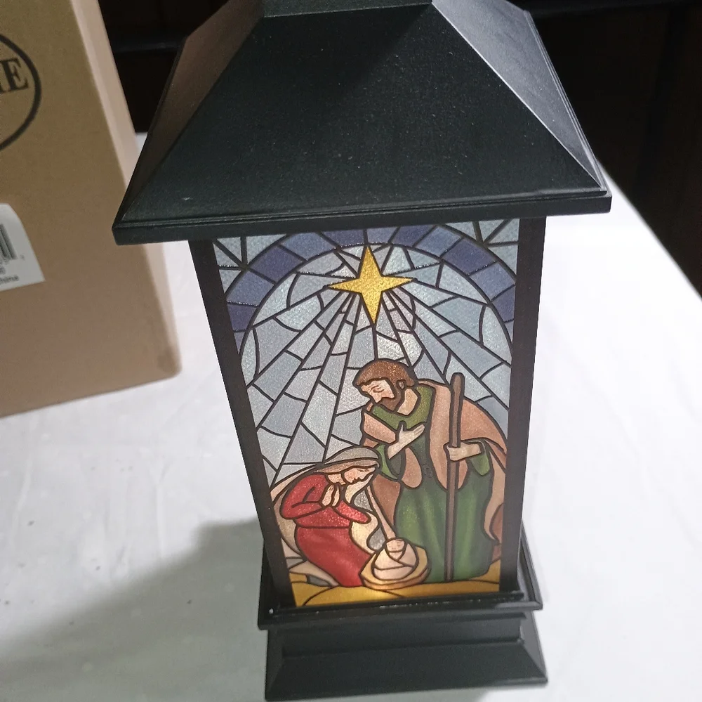 Christian Books elegant nativity