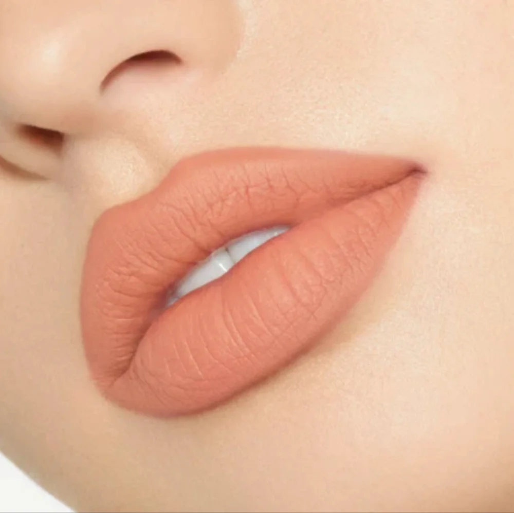 Kylie Cosmetics please see