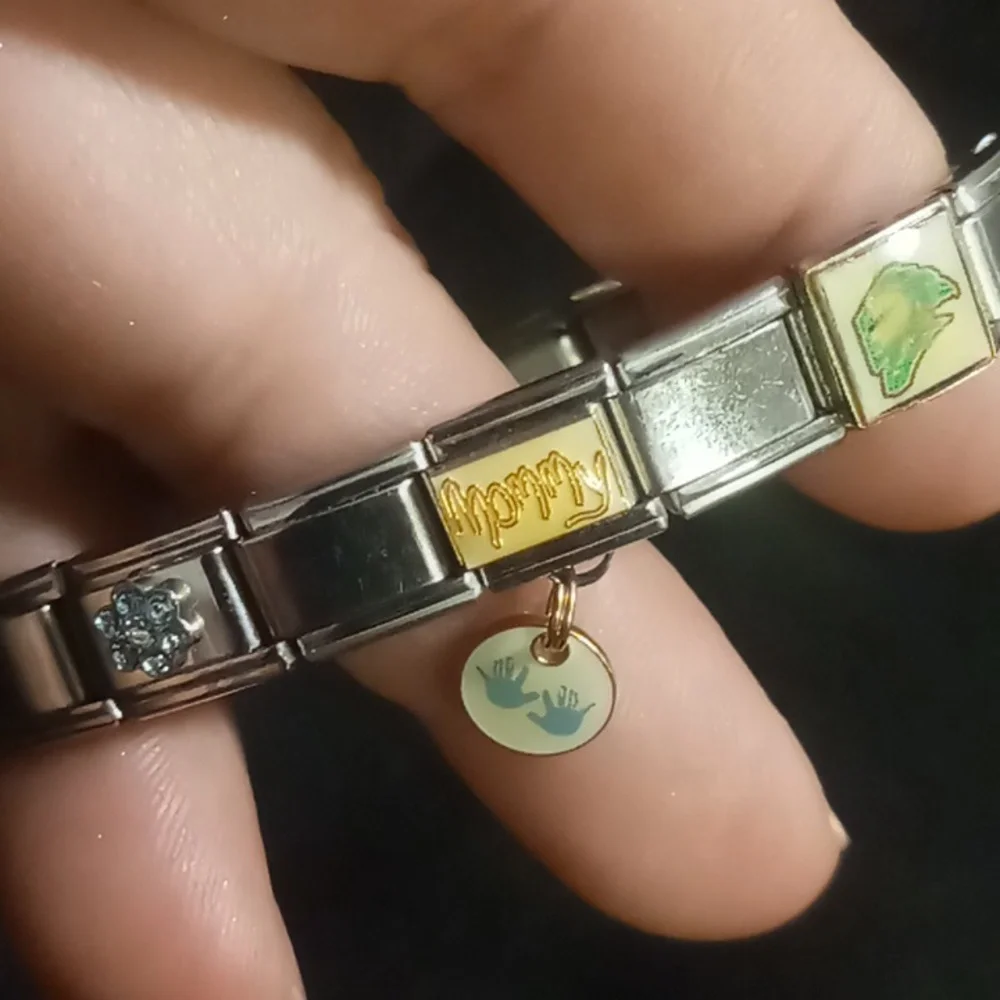 Mommy Charm Bracelet Gold and Stainless Steel Expandable.