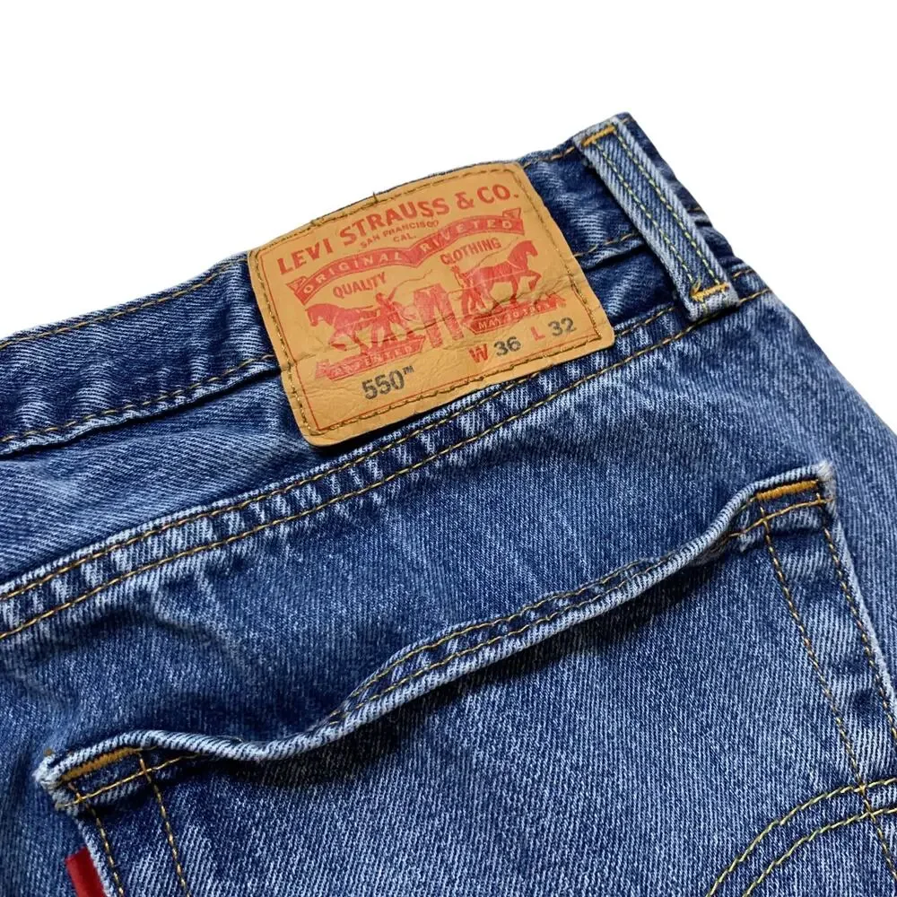 Levi's 550 Medium Wash Straight Leg Relaxed Denim Jeans Size 36 x 32