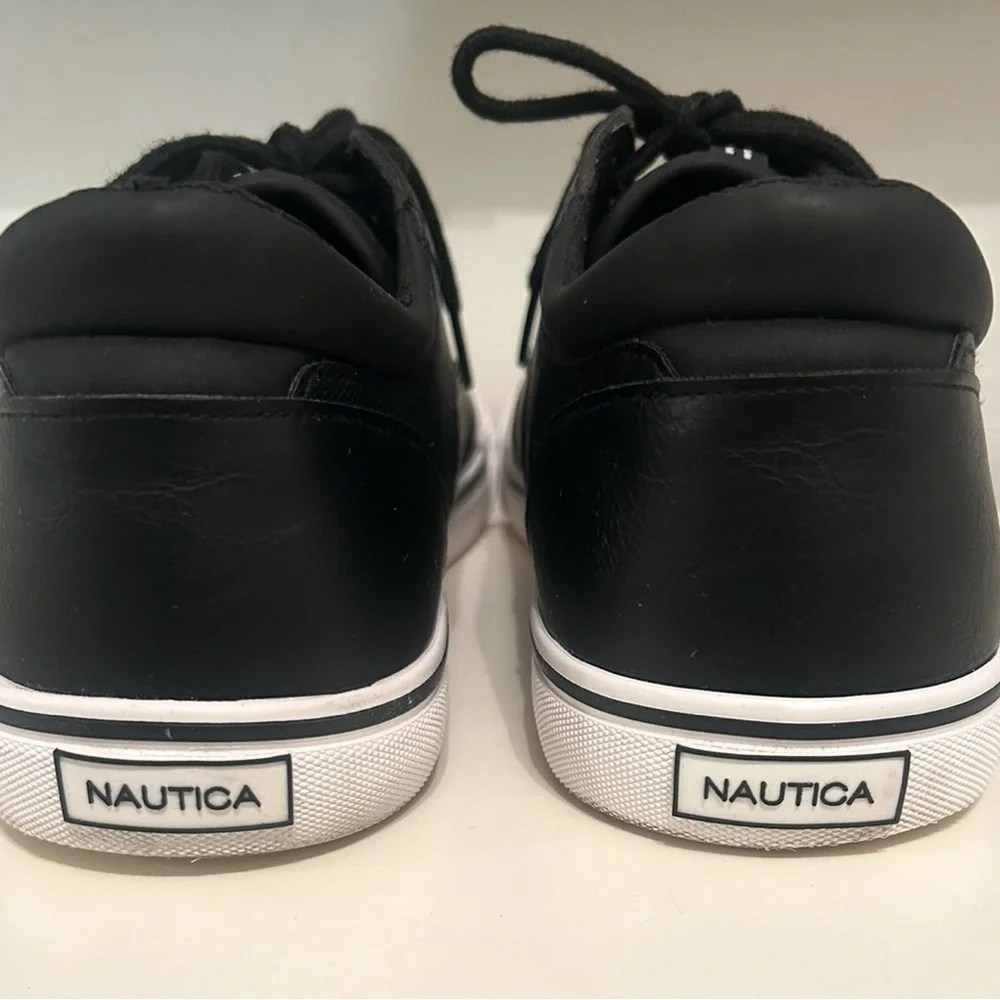 Nautica step out