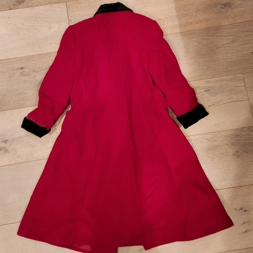 Laura Ashley red black