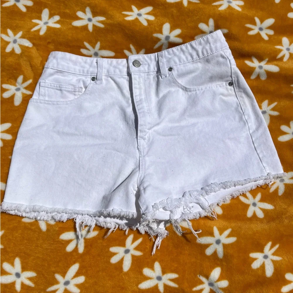 Harper Heritage High Waisted White Denim Jean Shorts Size 29 High Rise