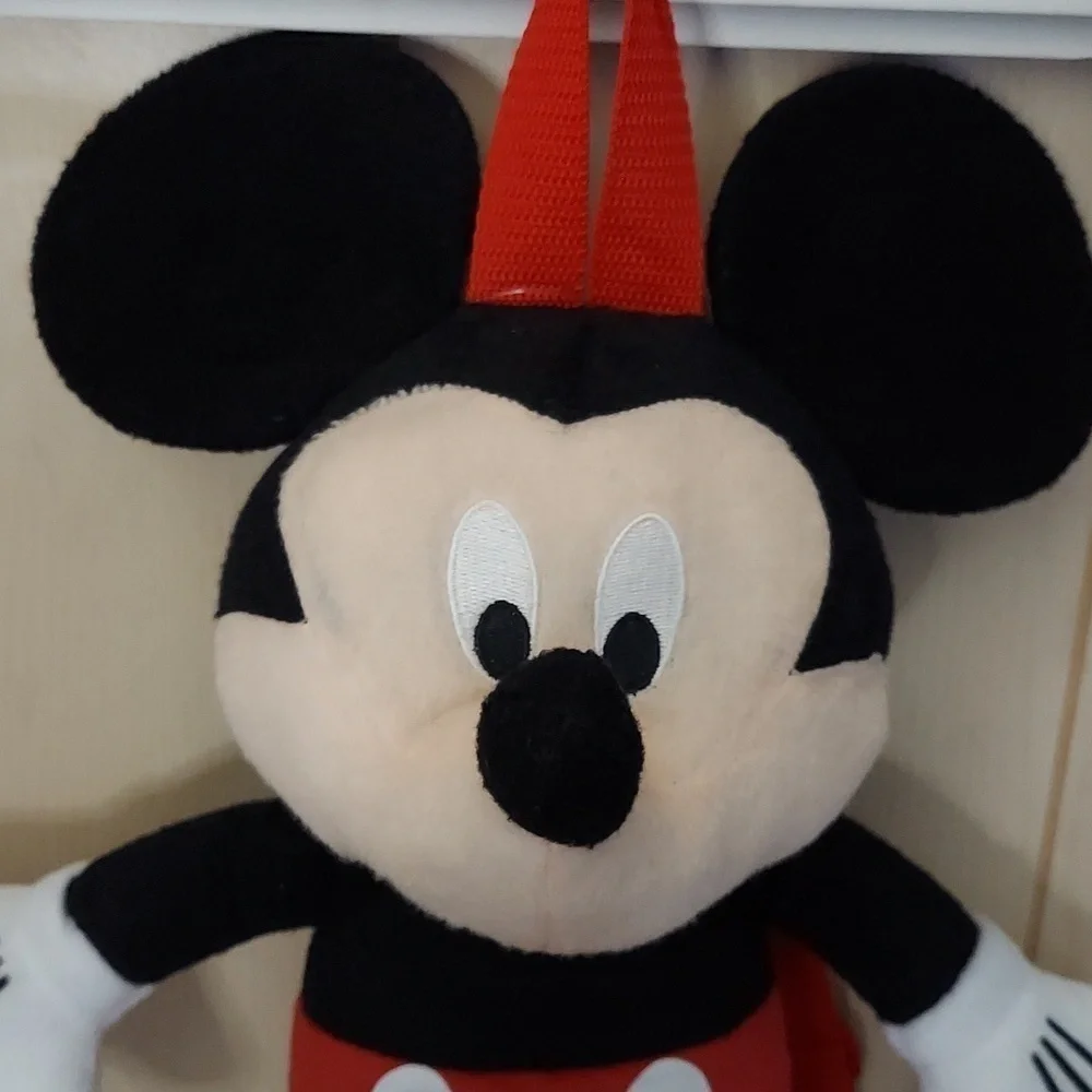 Disney Mickey Mouse stuffy backpack 😊Disney Mickey Mouse Plush Backpack