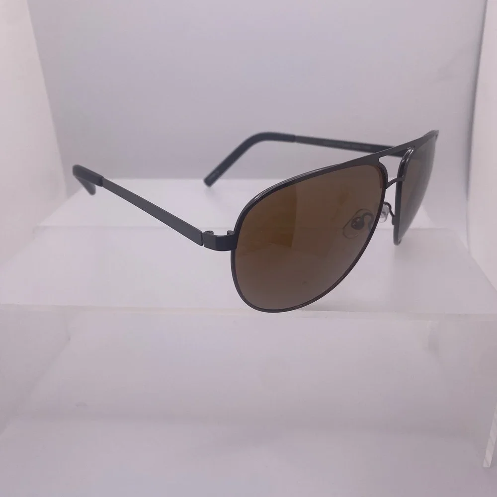 Foster Grant fashion sunglasses