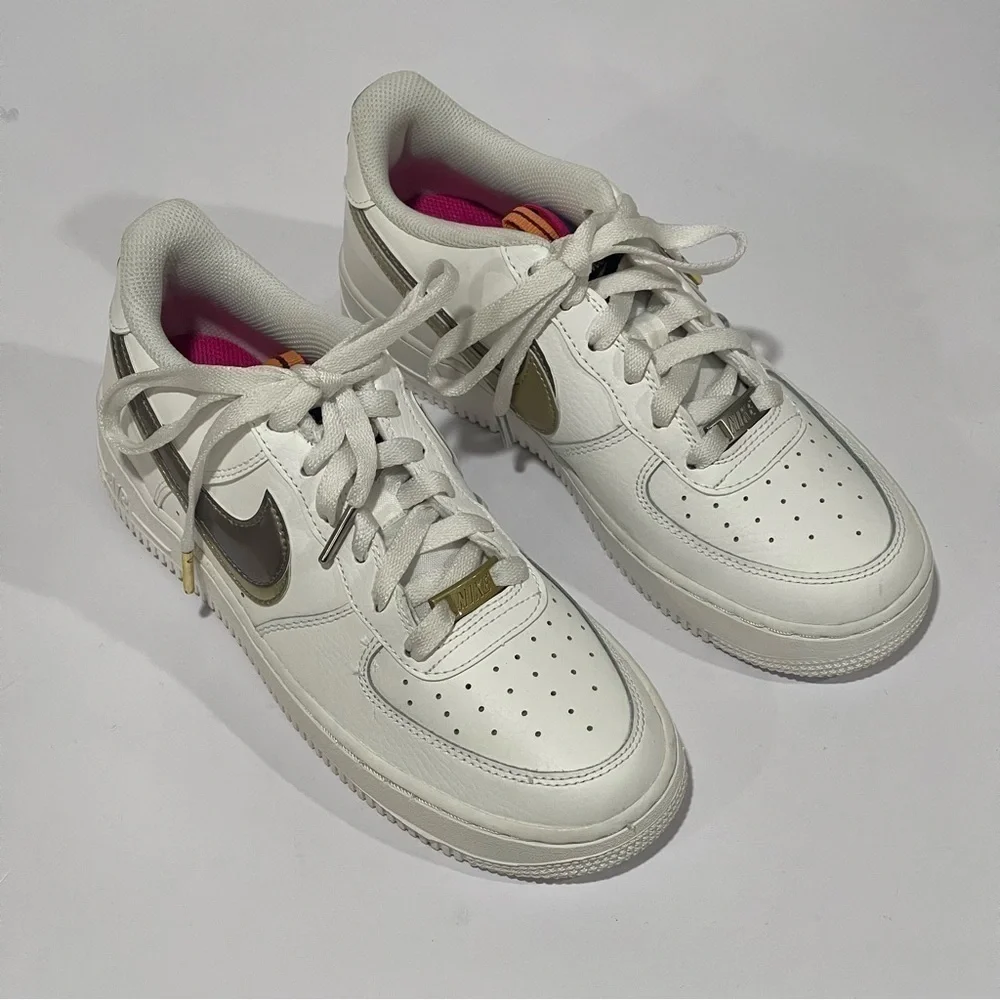 Nike girls air