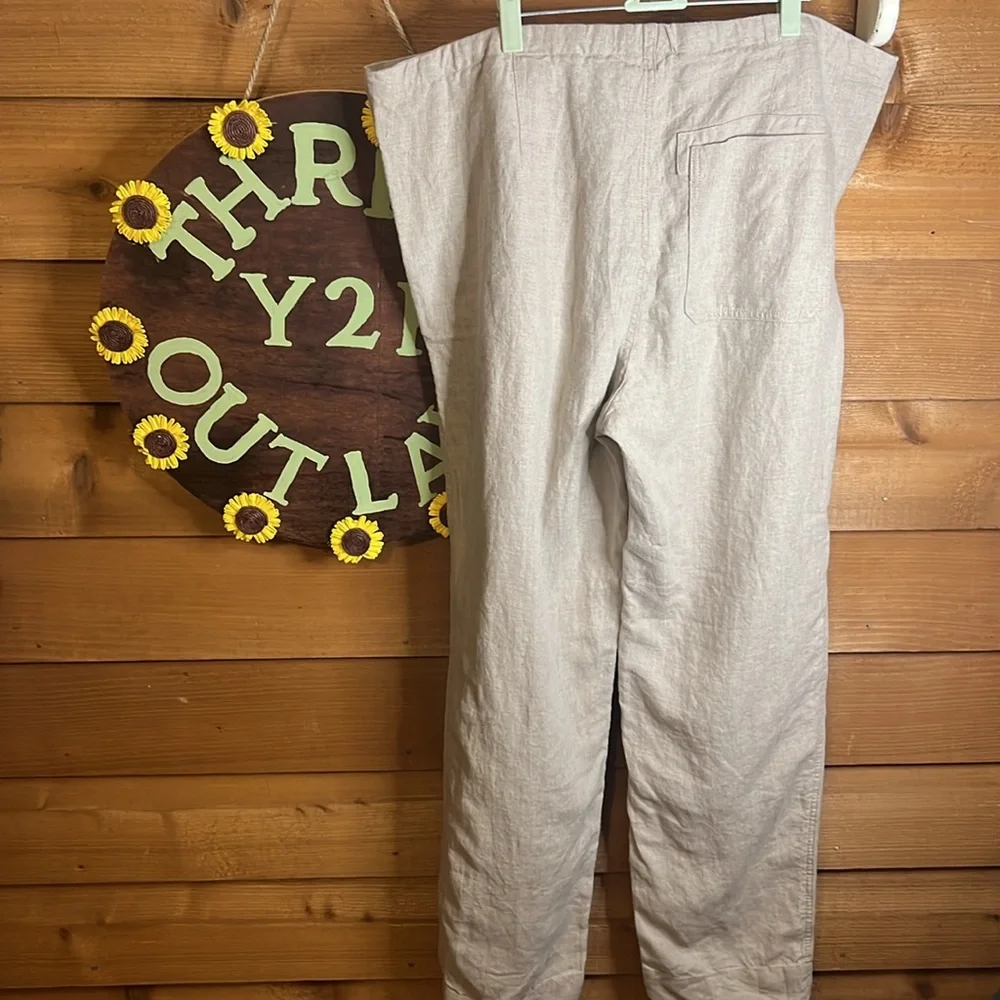 Banana Republic this easy