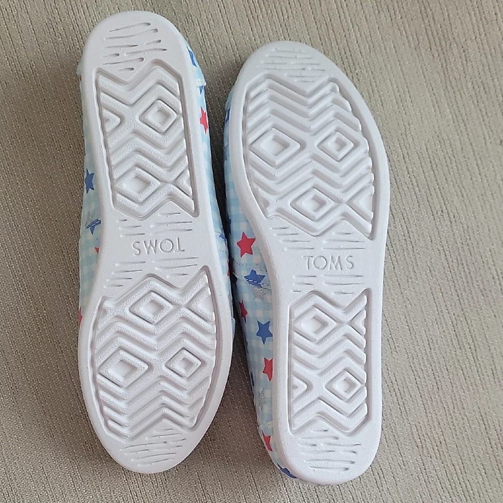 Toms these kids