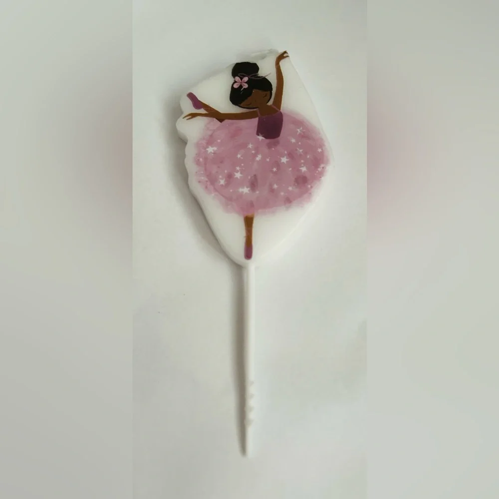 Vietnam International Victory Co ballerina balllet throwing