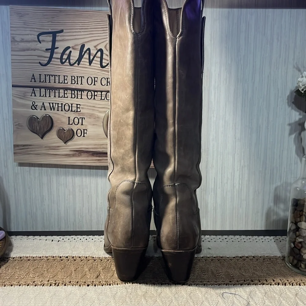frye jackie