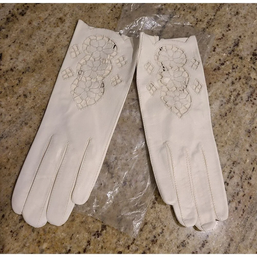 New! Vintage Women's Size S 7 White Leather Formal 8.5