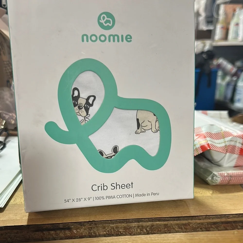 NIB Noomie Crib Sheet with Dog Print