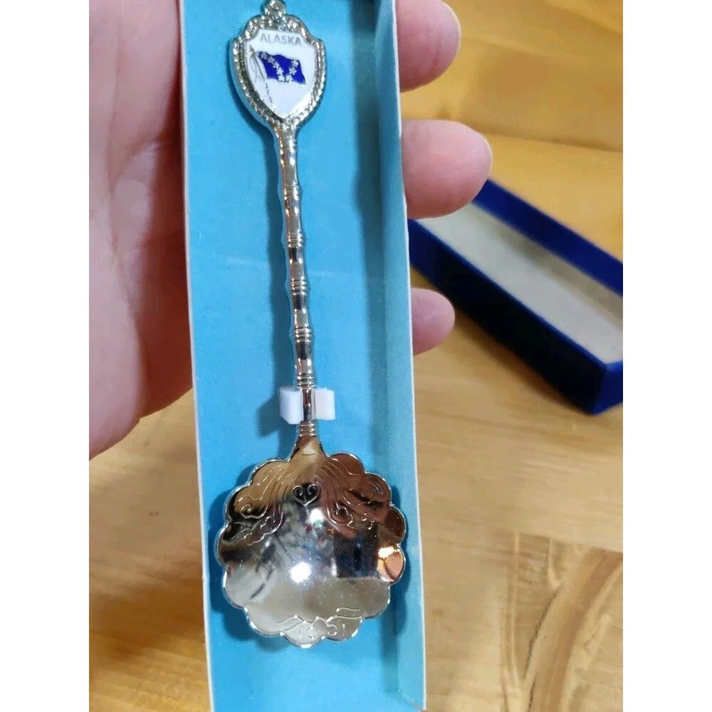 Alaska Souvenir Flag Spoon 4 1/4” Collectible Silverware W Box & Original Price