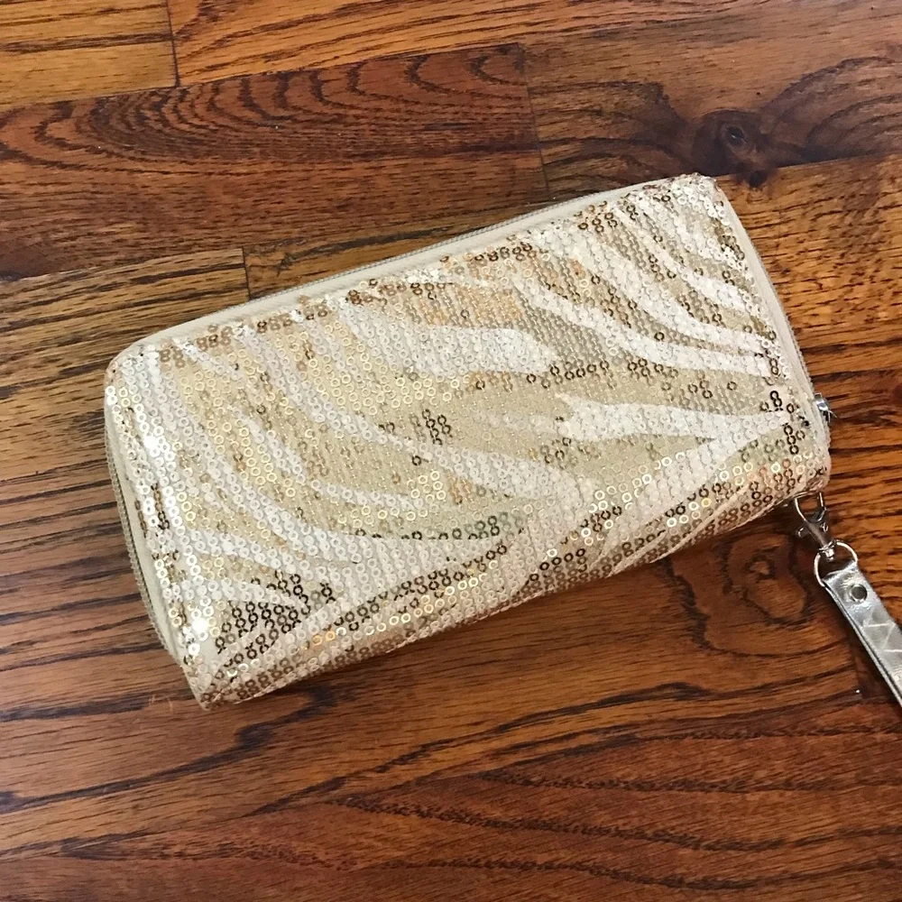 N/A gold cream