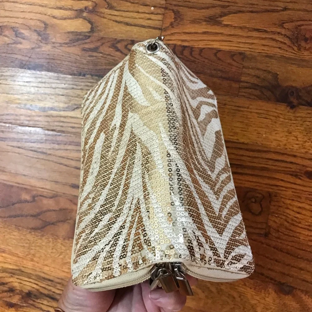 N/A gold cream