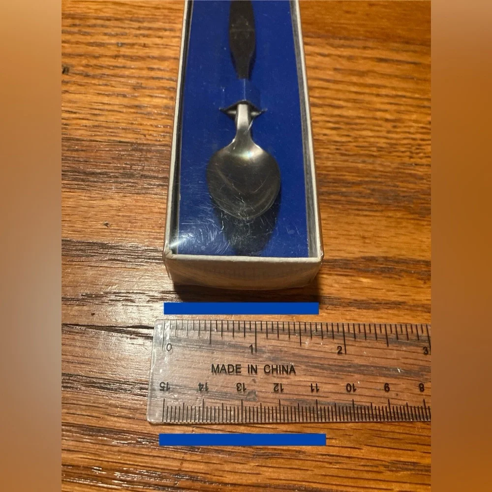 Elegant vintage small Silver Spoon