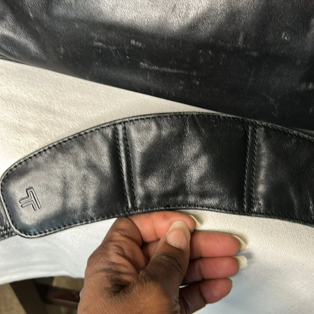 Tumi rare black