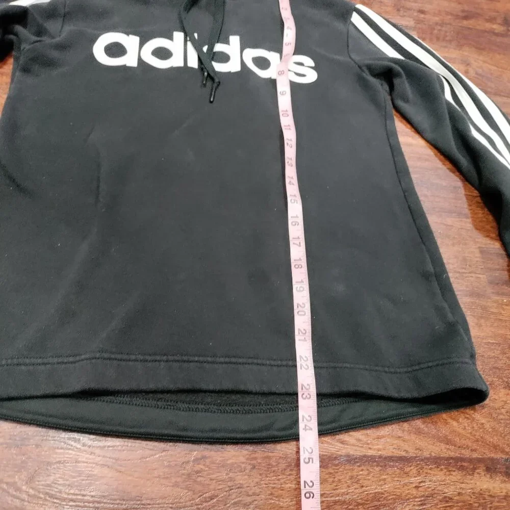 adidas title stripe