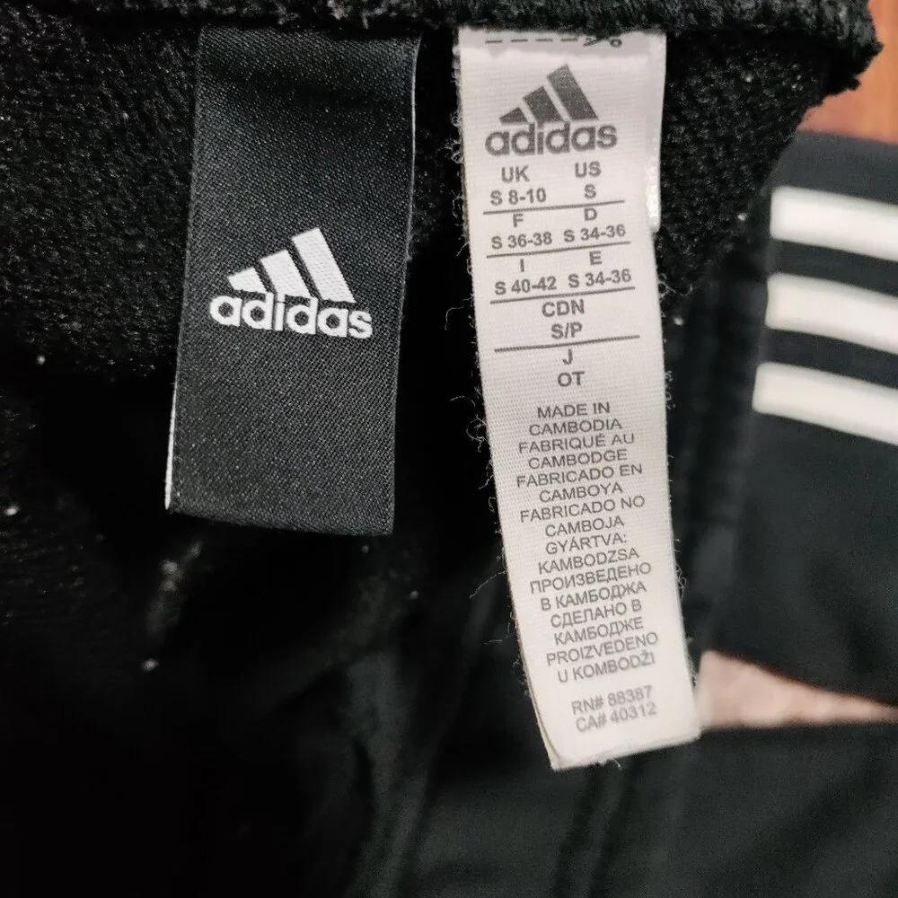 adidas title stripe