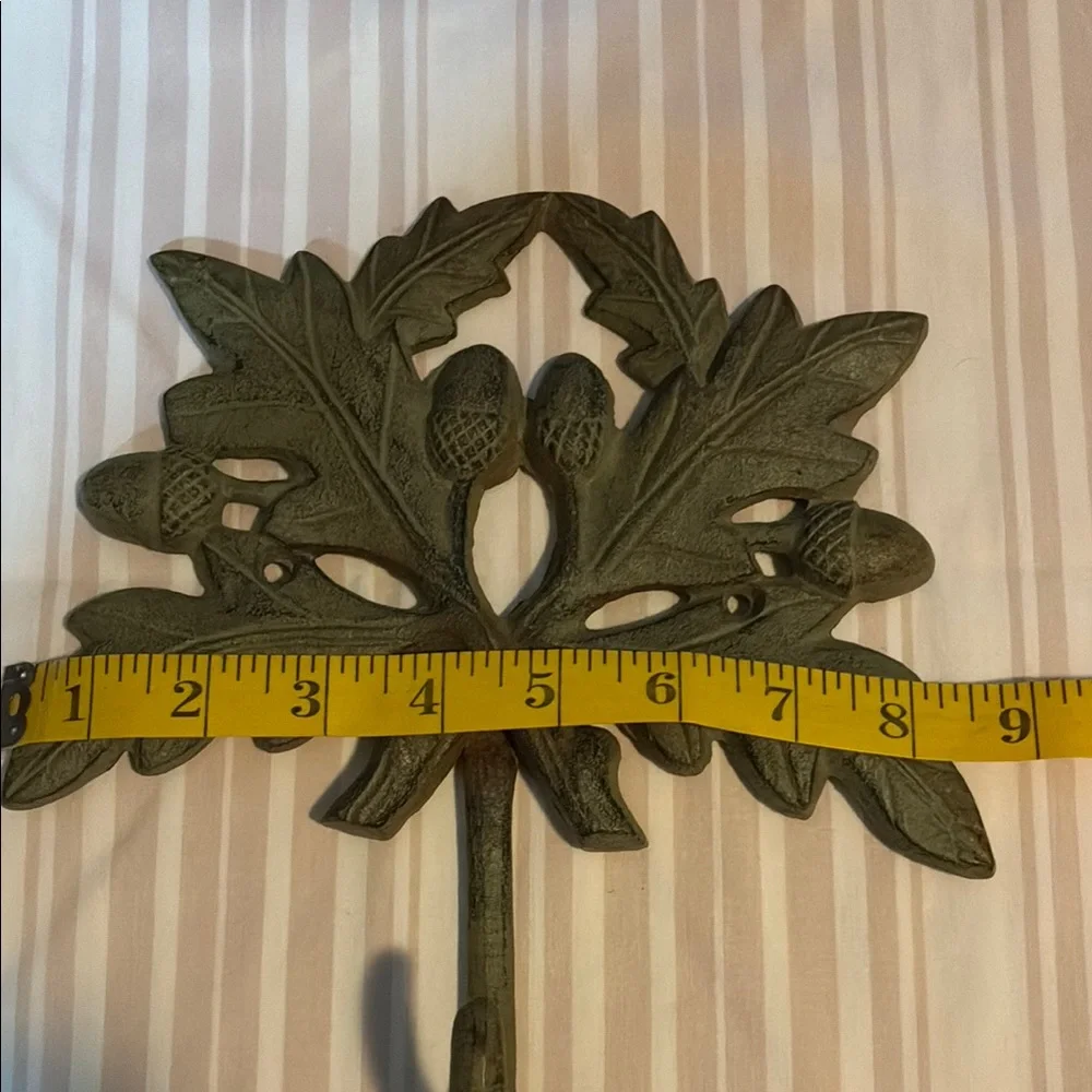Brown Ornate Leaf Wall Hook