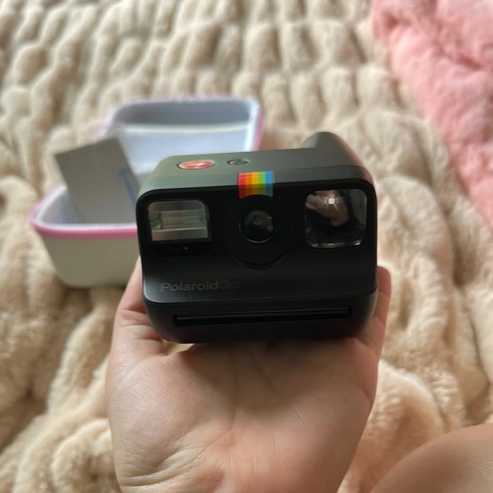 Polaroid capture moments