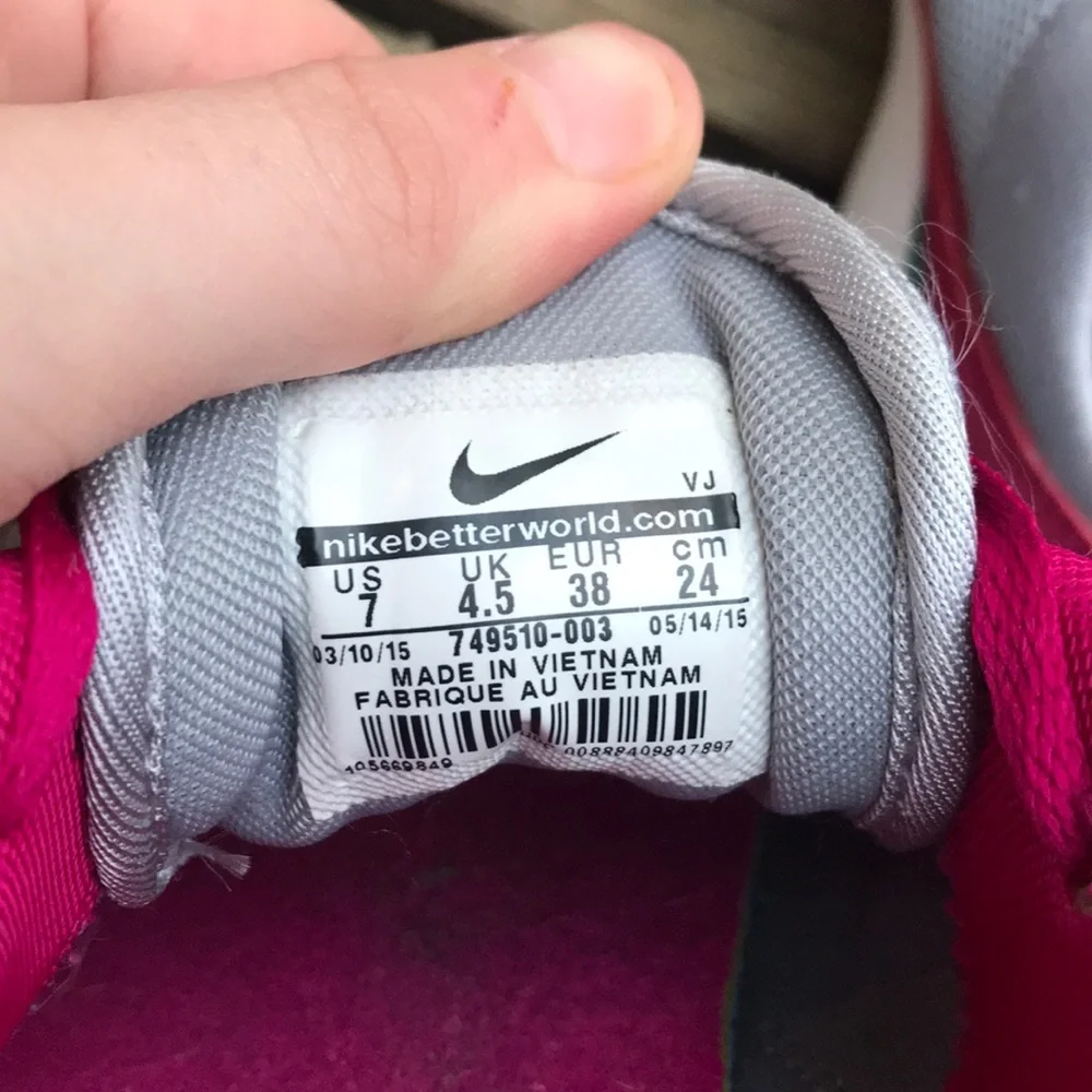 Nike women air